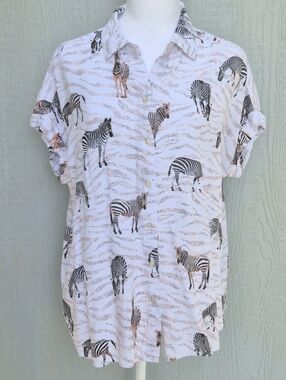 JANE + DELACEY Zebra Print Blouse Women's Button Down Rayon Size L